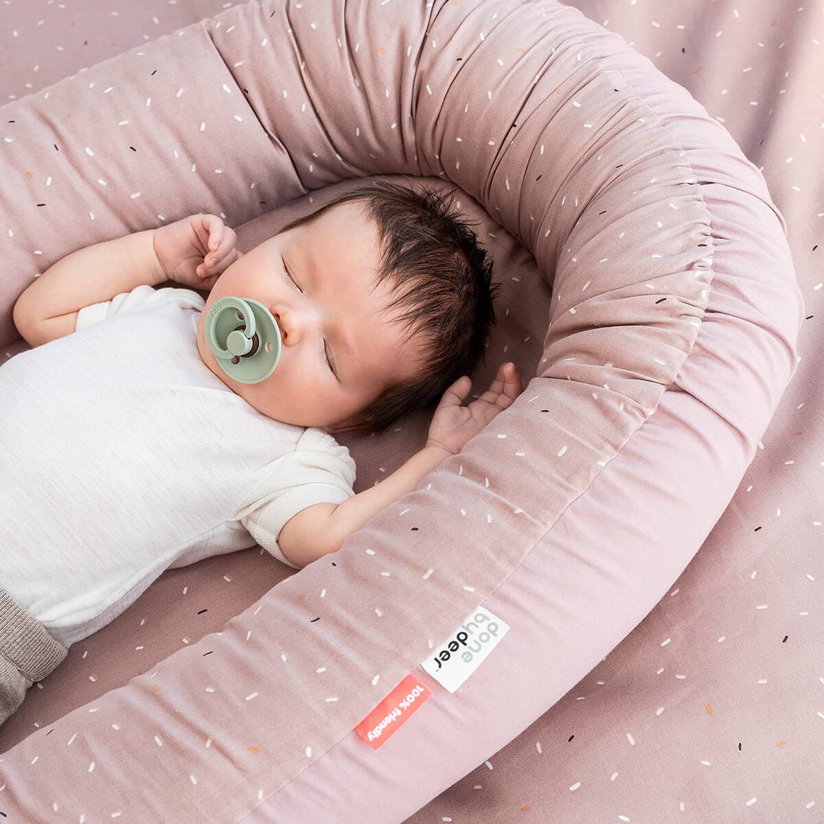 Babynest, confetti rosa