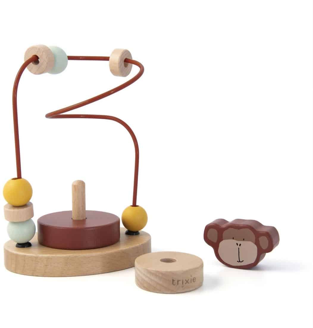 Perlelabyrint og stabletårn med apekatt